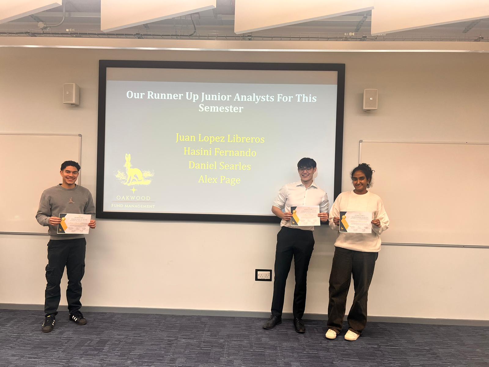 Analysts presenting a pitch